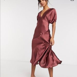 Super cute Mid dress